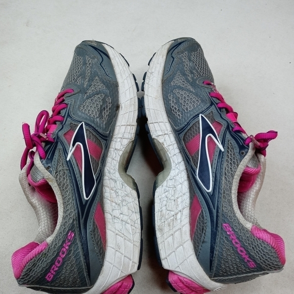 Brooks Ravenna 5 Womens Size 9 Running Shoes Gray - Picture 7 of 8